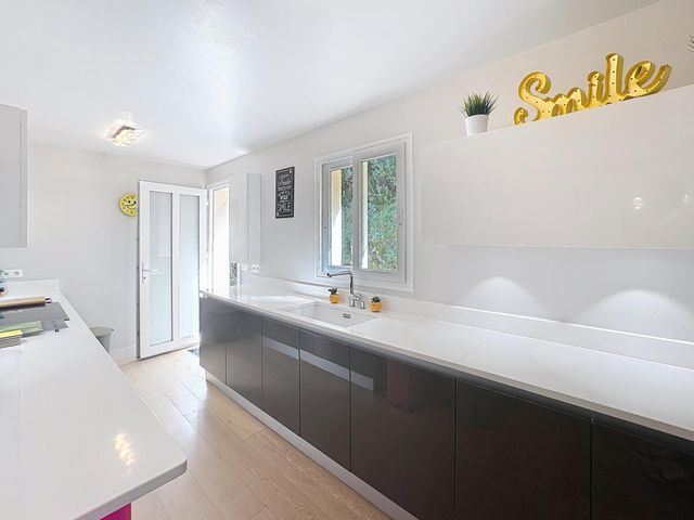 maison à vendre - 4 pièces - 90.5 m2 - LA CROIX VALMER - 83 - PROVENCE-ALPES-COTE-D-AZUR - Century 21 Bianchi Transactions