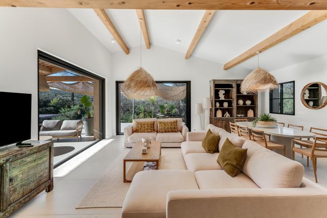 maison à vendre - 7 pièces - 186.0 m2 - GASSIN - 83 - PROVENCE-ALPES-COTE-D-AZUR - Century 21 Bianchi Transactions