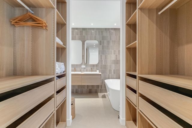 maison à vendre - 7 pièces - 186.0 m2 - GASSIN - 83 - PROVENCE-ALPES-COTE-D-AZUR - Century 21 Bianchi Transactions