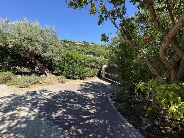 maison à vendre - 5 pièces - 140.0 m2 - CAVALAIRE SUR MER - 83 - PROVENCE-ALPES-COTE-D-AZUR - Century 21 Bianchi Transactions