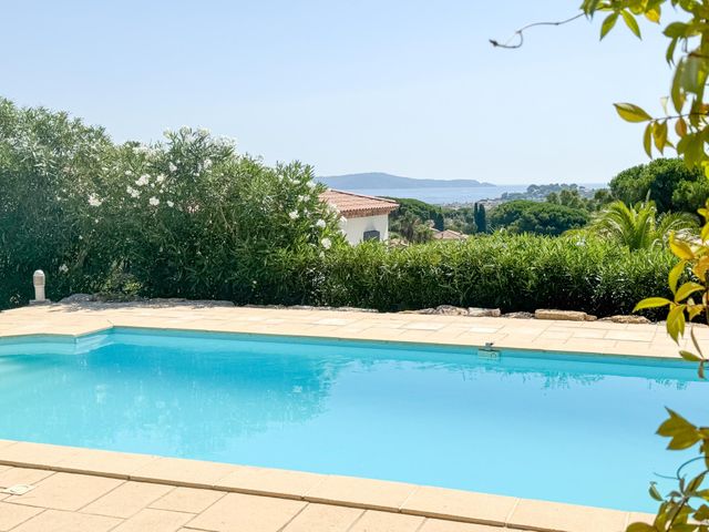 maison à vendre - 5 pièces - 140.0 m2 - CAVALAIRE SUR MER - 83 - PROVENCE-ALPES-COTE-D-AZUR - Century 21 Bianchi Transactions