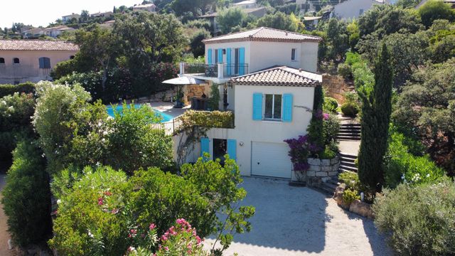 maison à vendre - 5 pièces - 140.0 m2 - CAVALAIRE SUR MER - 83 - PROVENCE-ALPES-COTE-D-AZUR - Century 21 Bianchi Transactions