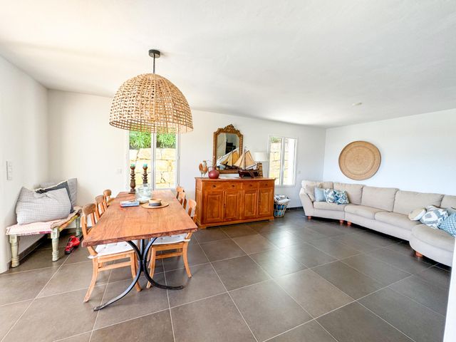 maison à vendre - 5 pièces - 140.0 m2 - CAVALAIRE SUR MER - 83 - PROVENCE-ALPES-COTE-D-AZUR - Century 21 Bianchi Transactions