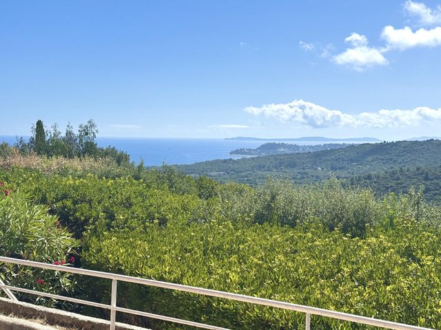 Maison à vendre LA CROIX VALMER