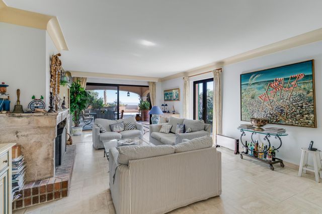 maison à vendre - 6 pièces - 160.0 m2 - CAVALAIRE SUR MER - 83 - PROVENCE-ALPES-COTE-D-AZUR - Century 21 Bianchi Transactions