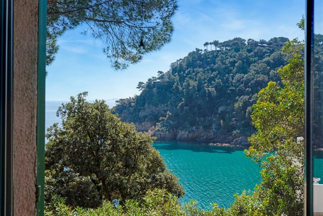 maison à vendre - 6 pièces - 160.0 m2 - CAVALAIRE SUR MER - 83 - PROVENCE-ALPES-COTE-D-AZUR - Century 21 Bianchi Transactions