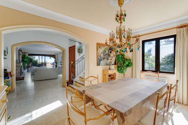 maison à vendre - 6 pièces - 160.0 m2 - CAVALAIRE SUR MER - 83 - PROVENCE-ALPES-COTE-D-AZUR - Century 21 Bianchi Transactions