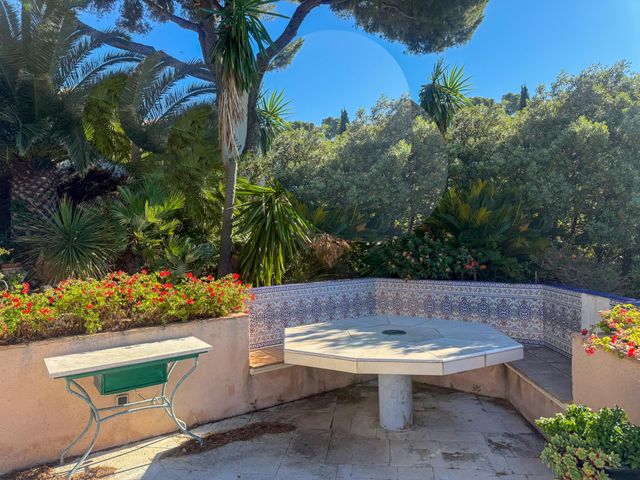 maison à vendre - 6 pièces - 160.0 m2 - CAVALAIRE SUR MER - 83 - PROVENCE-ALPES-COTE-D-AZUR - Century 21 Bianchi Transactions