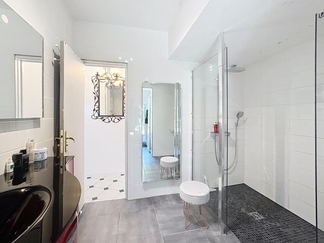 maison à vendre - 6 pièces - 133.0 m2 - CAVALAIRE SUR MER - 83 - PROVENCE-ALPES-COTE-D-AZUR - Century 21 Bianchi Transactions