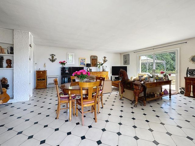 maison à vendre - 6 pièces - 133.0 m2 - CAVALAIRE SUR MER - 83 - PROVENCE-ALPES-COTE-D-AZUR - Century 21 Bianchi Transactions