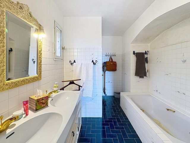 maison à vendre - 6 pièces - 133.0 m2 - CAVALAIRE SUR MER - 83 - PROVENCE-ALPES-COTE-D-AZUR - Century 21 Bianchi Transactions