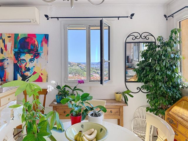 maison à vendre - 6 pièces - 133.0 m2 - CAVALAIRE SUR MER - 83 - PROVENCE-ALPES-COTE-D-AZUR - Century 21 Bianchi Transactions