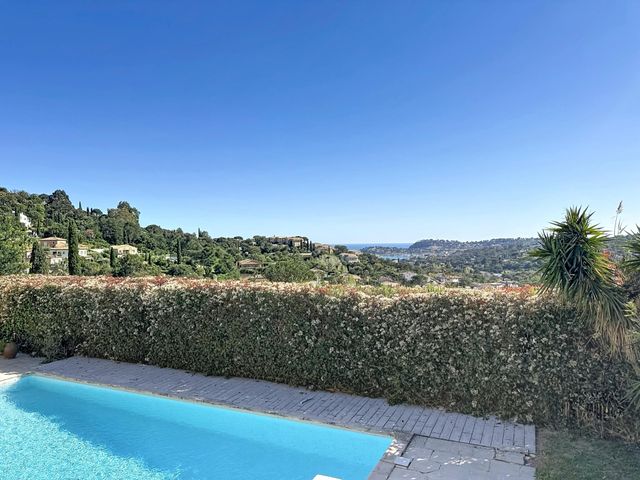 maison à vendre - 6 pièces - 133.0 m2 - CAVALAIRE SUR MER - 83 - PROVENCE-ALPES-COTE-D-AZUR - Century 21 Bianchi Transactions