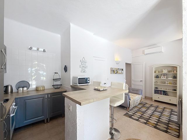 maison à vendre - 20 pièces - 360.0 m2 - LA CROIX VALMER - 83 - PROVENCE-ALPES-COTE-D-AZUR - Century 21 Bianchi Transactions