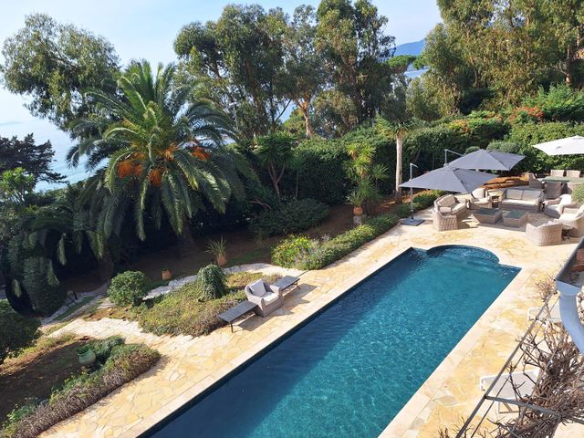 maison à vendre - 20 pièces - 360.0 m2 - LA CROIX VALMER - 83 - PROVENCE-ALPES-COTE-D-AZUR - Century 21 Bianchi Transactions