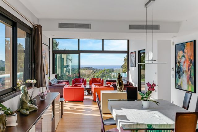 maison à vendre - 10 pièces - 330.0 m2 - LA CROIX VALMER - 83 - PROVENCE-ALPES-COTE-D-AZUR - Century 21 Bianchi Transactions