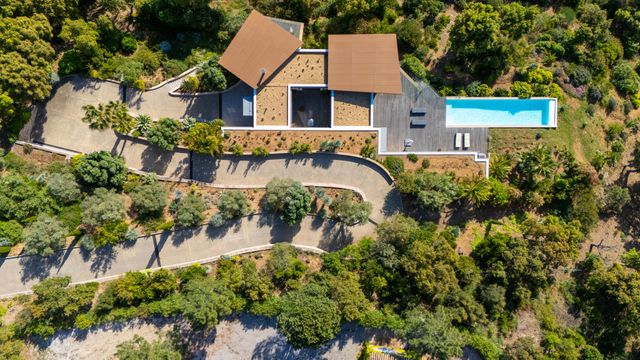 maison à vendre - 10 pièces - 330.0 m2 - LA CROIX VALMER - 83 - PROVENCE-ALPES-COTE-D-AZUR - Century 21 Bianchi Transactions