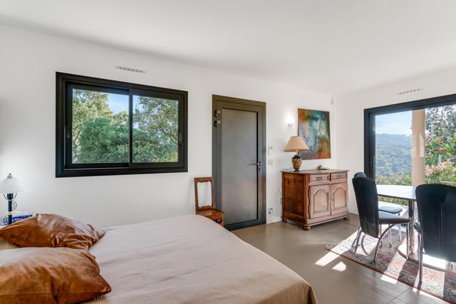 maison à vendre - 10 pièces - 330.0 m2 - LA CROIX VALMER - 83 - PROVENCE-ALPES-COTE-D-AZUR - Century 21 Bianchi Transactions