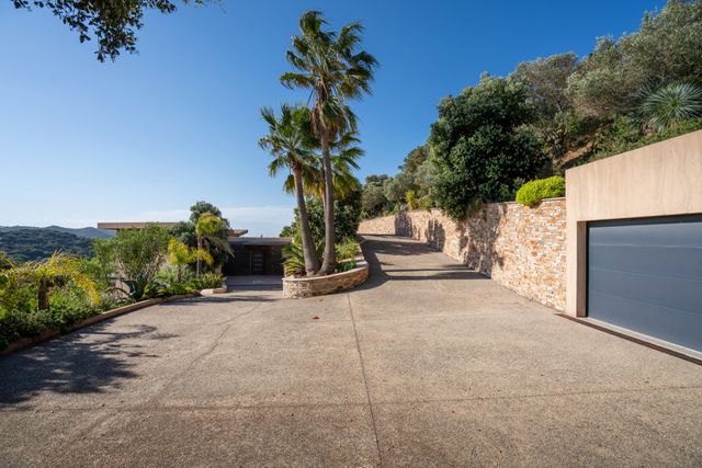 maison à vendre - 10 pièces - 330.0 m2 - LA CROIX VALMER - 83 - PROVENCE-ALPES-COTE-D-AZUR - Century 21 Bianchi Transactions