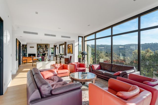 maison à vendre - 10 pièces - 330.0 m2 - LA CROIX VALMER - 83 - PROVENCE-ALPES-COTE-D-AZUR - Century 21 Bianchi Transactions