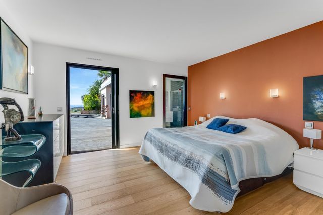 maison à vendre - 10 pièces - 330.0 m2 - LA CROIX VALMER - 83 - PROVENCE-ALPES-COTE-D-AZUR - Century 21 Bianchi Transactions