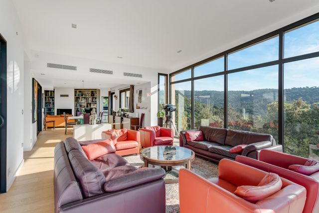 maison à vendre - 10 pièces - 330.0 m2 - LA CROIX VALMER - 83 - PROVENCE-ALPES-COTE-D-AZUR - Century 21 Bianchi Transactions