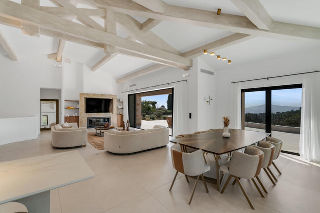 maison à vendre - 7 pièces - 320.0 m2 - GRIMAUD - 83 - PROVENCE-ALPES-COTE-D-AZUR - Century 21 Bianchi Transactions