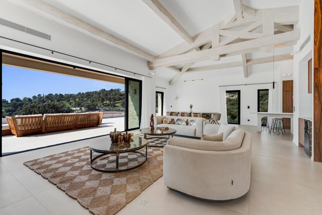 maison à vendre - 7 pièces - 320.0 m2 - GRIMAUD - 83 - PROVENCE-ALPES-COTE-D-AZUR - Century 21 Bianchi Transactions