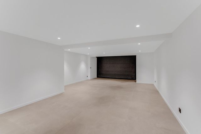 maison à vendre - 7 pièces - 320.0 m2 - GRIMAUD - 83 - PROVENCE-ALPES-COTE-D-AZUR - Century 21 Bianchi Transactions