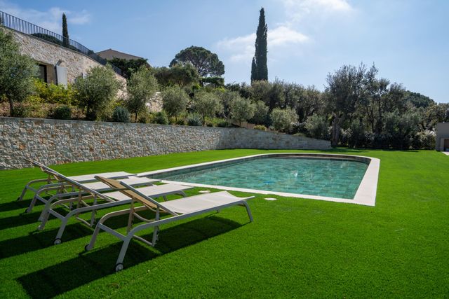 maison à vendre - 7 pièces - 320.0 m2 - GRIMAUD - 83 - PROVENCE-ALPES-COTE-D-AZUR - Century 21 Bianchi Transactions