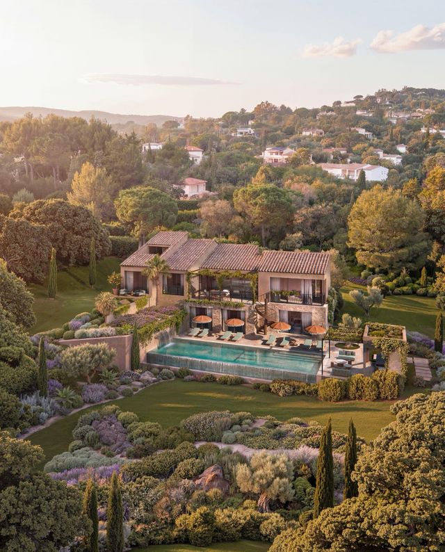 maison à vendre - 8 pièces - 270.0 m2 - LA CROIX VALMER - 83 - PROVENCE-ALPES-COTE-D-AZUR - Century 21 Bianchi Transactions