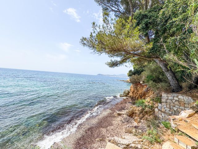 maison à vendre - 7 pièces - 243.0 m2 - LA CROIX VALMER - 83 - PROVENCE-ALPES-COTE-D-AZUR - Century 21 Bianchi Transactions