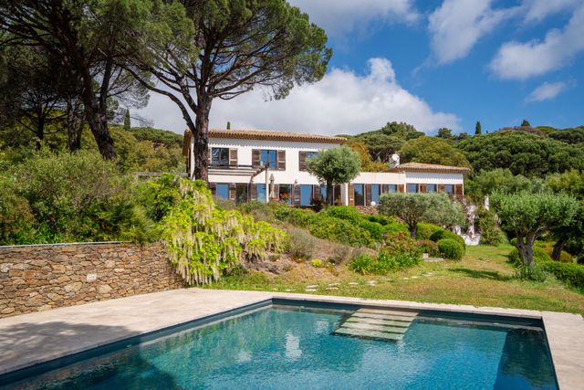 maison à vendre - 7 pièces - 300.0 m2 - LA CROIX VALMER - 83 - PROVENCE-ALPES-COTE-D-AZUR - Century 21 Bianchi Transactions