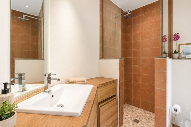 maison à vendre - 7 pièces - 300.0 m2 - LA CROIX VALMER - 83 - PROVENCE-ALPES-COTE-D-AZUR - Century 21 Bianchi Transactions