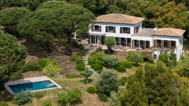 maison à vendre - 7 pièces - 300.0 m2 - LA CROIX VALMER - 83 - PROVENCE-ALPES-COTE-D-AZUR - Century 21 Bianchi Transactions