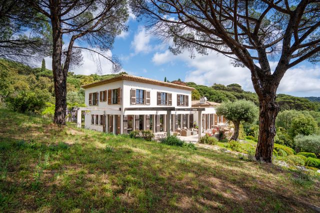 maison à vendre - 7 pièces - 300.0 m2 - LA CROIX VALMER - 83 - PROVENCE-ALPES-COTE-D-AZUR - Century 21 Bianchi Transactions
