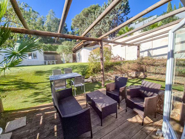 maison à vendre - 11 pièces - 224.0 m2 - LA CROIX VALMER - 83 - PROVENCE-ALPES-COTE-D-AZUR - Century 21 Bianchi Transactions