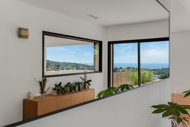 maison à vendre - 6 pièces - 240.0 m2 - CAVALAIRE SUR MER - 83 - PROVENCE-ALPES-COTE-D-AZUR - Century 21 Bianchi Transactions
