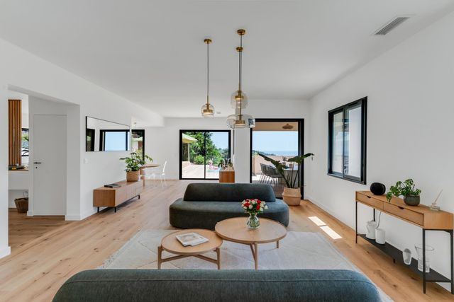 maison à vendre - 6 pièces - 240.0 m2 - CAVALAIRE SUR MER - 83 - PROVENCE-ALPES-COTE-D-AZUR - Century 21 Bianchi Transactions