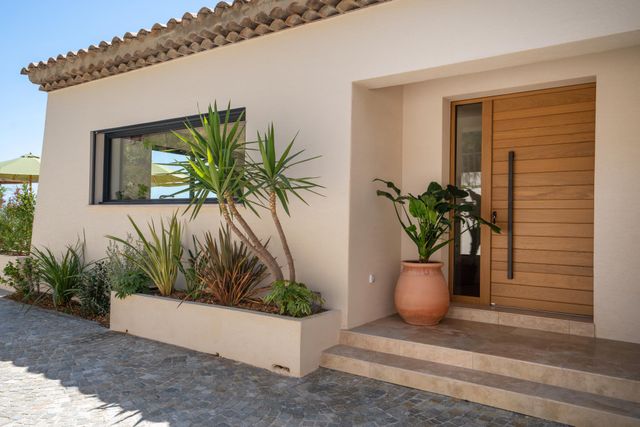 maison à vendre - 6 pièces - 240.0 m2 - CAVALAIRE SUR MER - 83 - PROVENCE-ALPES-COTE-D-AZUR - Century 21 Bianchi Transactions