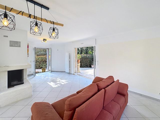 maison à vendre - 6 pièces - 113.0 m2 - CAVALAIRE SUR MER - 83 - PROVENCE-ALPES-COTE-D-AZUR - Century 21 Bianchi Transactions