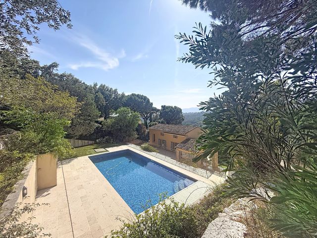 maison à vendre - 6 pièces - 160.0 m2 - LA CROIX VALMER - 83 - PROVENCE-ALPES-COTE-D-AZUR - Century 21 Bianchi Transactions