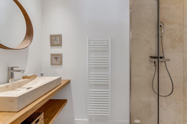 maison à vendre - 10 pièces - 240.0 m2 - CAVALAIRE SUR MER - 83 - PROVENCE-ALPES-COTE-D-AZUR - Century 21 Bianchi Transactions