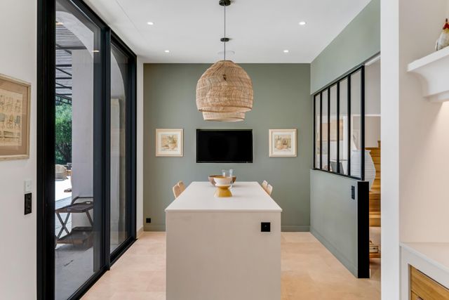 maison à vendre - 10 pièces - 240.0 m2 - CAVALAIRE SUR MER - 83 - PROVENCE-ALPES-COTE-D-AZUR - Century 21 Bianchi Transactions