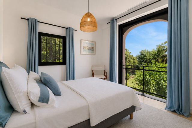 maison à vendre - 10 pièces - 240.0 m2 - CAVALAIRE SUR MER - 83 - PROVENCE-ALPES-COTE-D-AZUR - Century 21 Bianchi Transactions