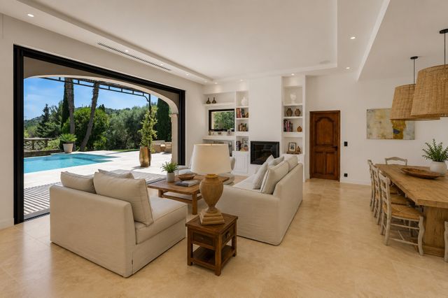 maison à vendre - 10 pièces - 240.0 m2 - CAVALAIRE SUR MER - 83 - PROVENCE-ALPES-COTE-D-AZUR - Century 21 Bianchi Transactions