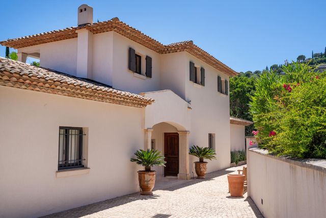 maison à vendre - 10 pièces - 240.0 m2 - CAVALAIRE SUR MER - 83 - PROVENCE-ALPES-COTE-D-AZUR - Century 21 Bianchi Transactions