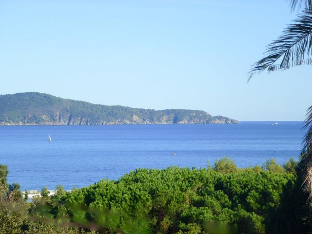 maison à vendre - 5 pièces - 172.0 m2 - CAVALAIRE SUR MER - 83 - PROVENCE-ALPES-COTE-D-AZUR - Century 21 Bianchi Transactions