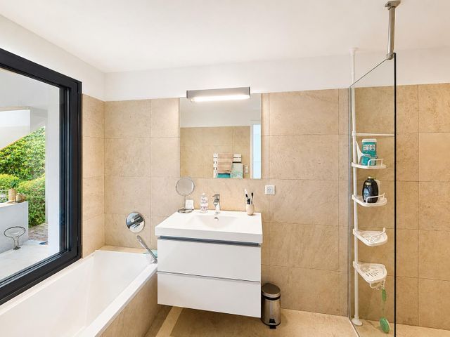 maison à vendre - 7 pièces - 193.0 m2 - CAVALAIRE SUR MER - 83 - PROVENCE-ALPES-COTE-D-AZUR - Century 21 Bianchi Transactions
