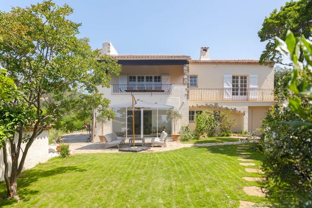 maison à vendre - 8 pièces - 225.0 m2 - LA CROIX VALMER - 83 - PROVENCE-ALPES-COTE-D-AZUR - Century 21 Bianchi Transactions